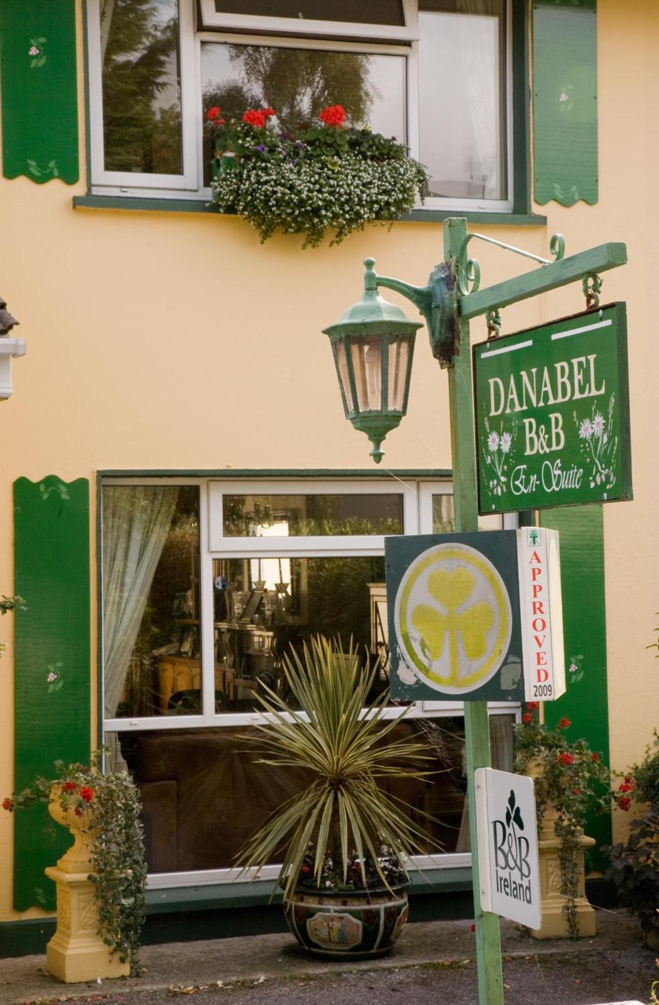 Danabel Hotel Kinsale Exterior photo